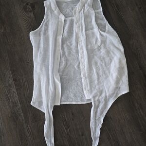 White Sleeveless Button-Up Vest